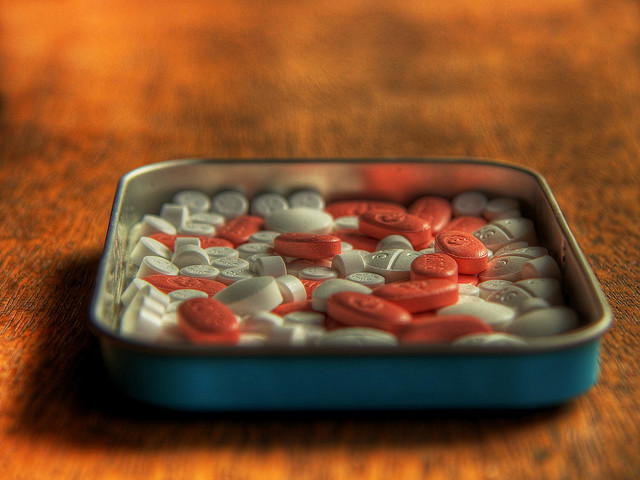 Most Opiate Abusers Get Pills from Friends or Family – Not from Doctors