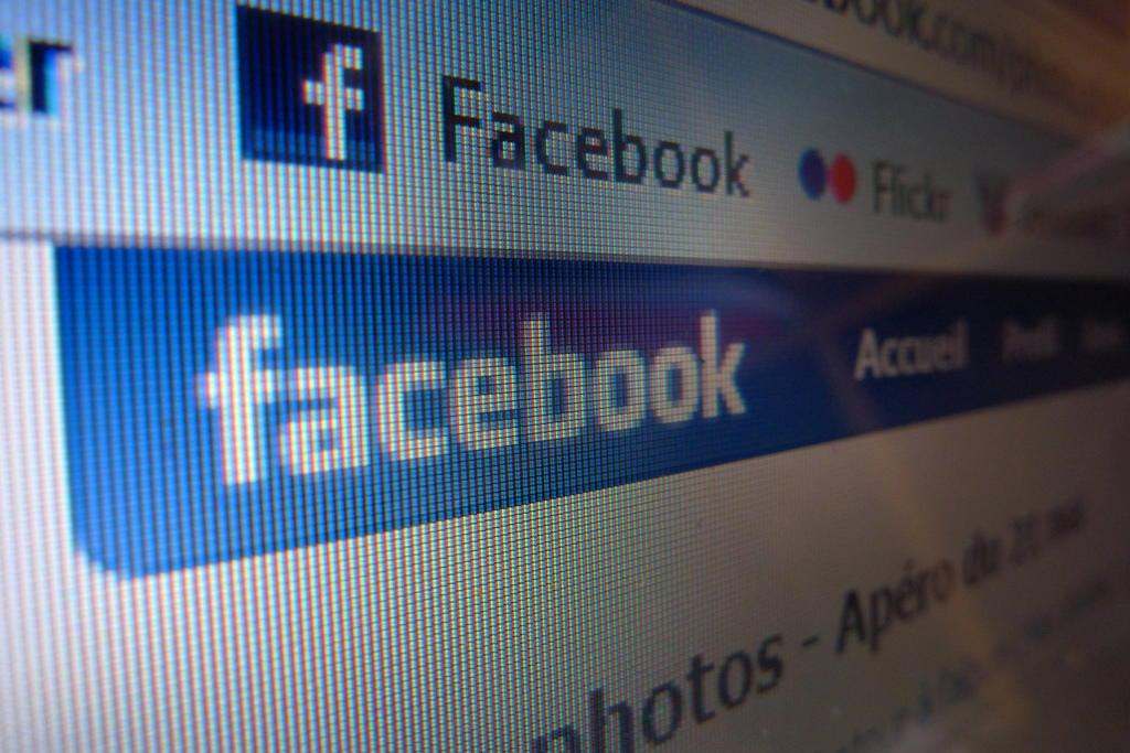 Youth Exposed to a Lot of Alcohol Marketing Online