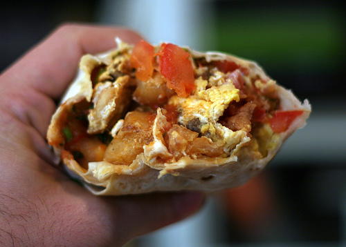 Jail Guard Arrested for Delivering Drug Filled Tacos, Chili and Pizza to Inmates -