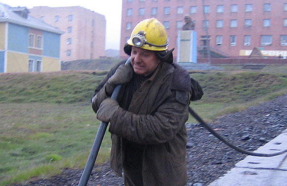 Russia Considers Sending Drug Dealers to Forced Labor Camps