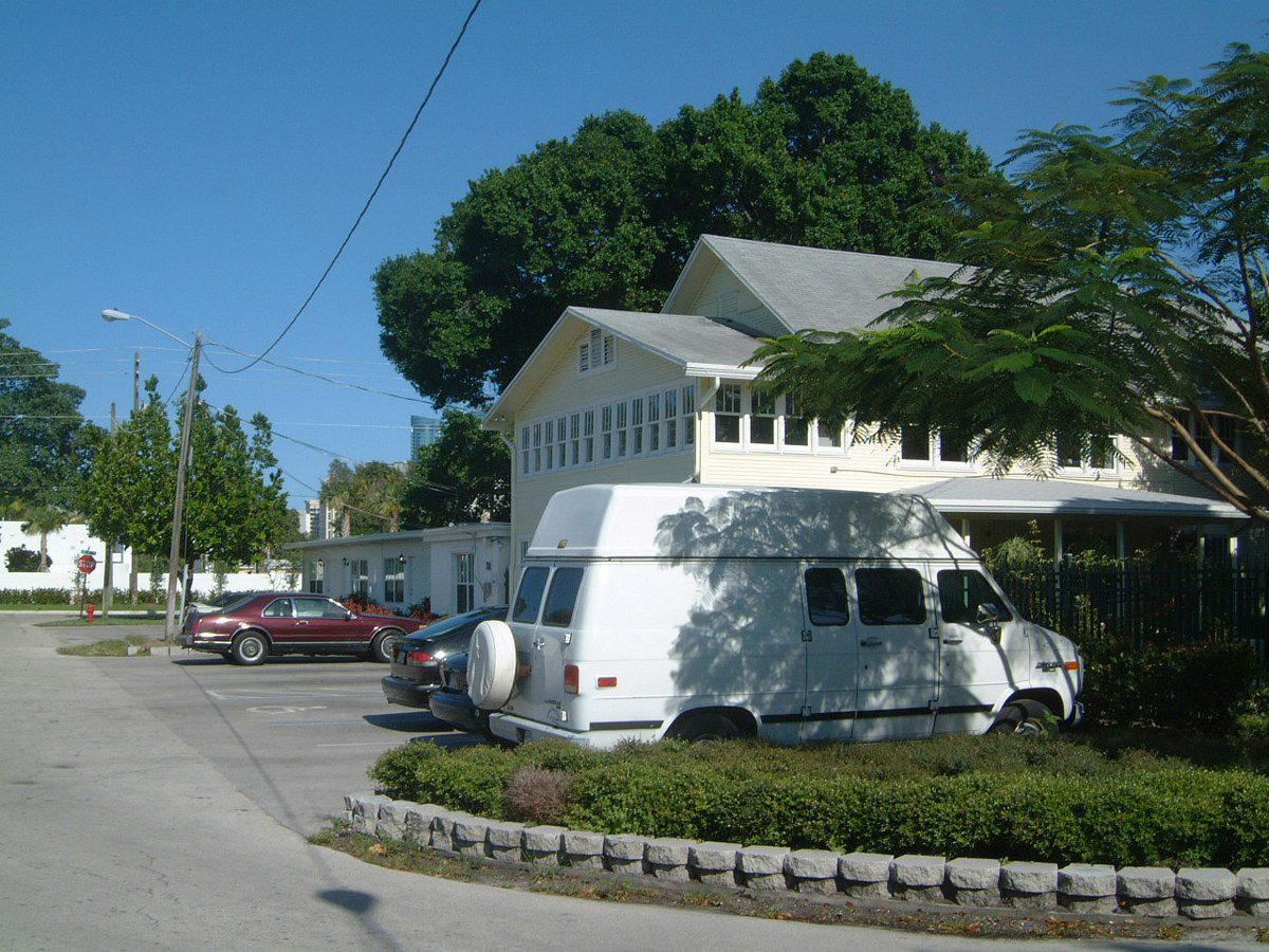 House of Hope,  Stepping Stones